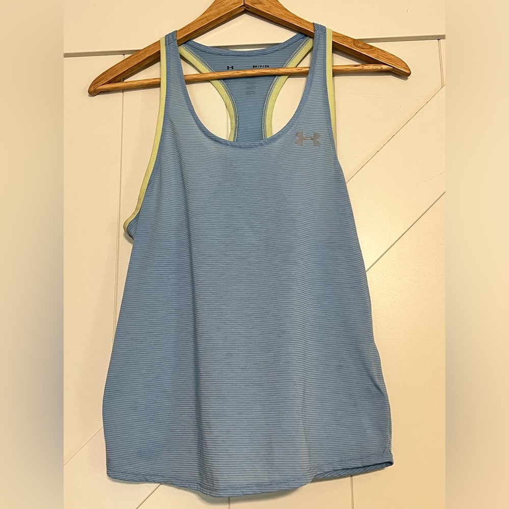 Women’s Under Armour Heat Gear Racerback Tank Top. Size small.